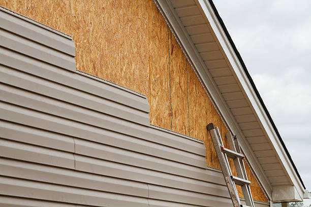 Professional Fiber Cement Siding technician working in Crozier, VA